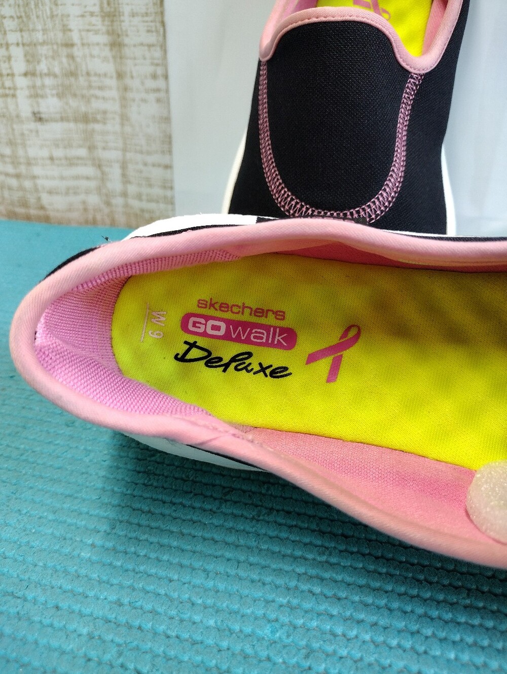 Skechers The Cure Deluxe Women's Go Walk Slip-On Sneakers Shoes - 9 - Picture 7 of 10
